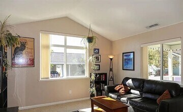104 Highlands Ct in Grass Valley, CA - Building Photo - Building Photo
