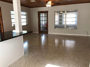 80 Beverly Cir in Englewood, FL - Building Photo - Building Photo