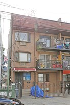 3451 106th St in Corona, NY - Building Photo