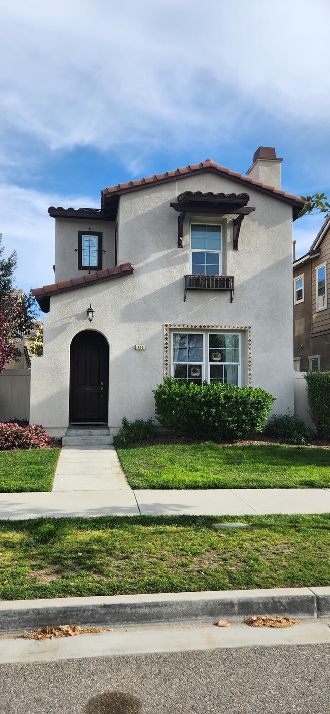 property at 2751 Park View Ct