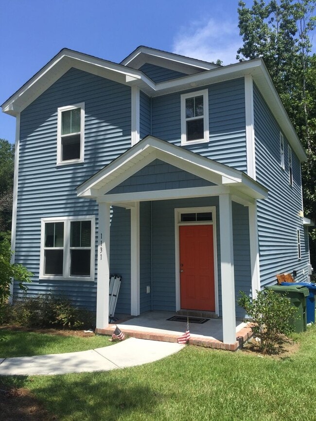 1131 Greenwood Ave