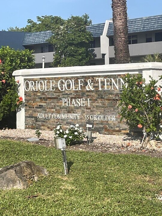 7827 Golf Cir Dr in Margate, FL - Building Photo