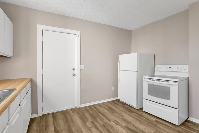 property at 791-793-793 E Starr Ave