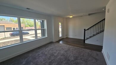 6429 Main St in Morton Grove, IL - Building Photo - Building Photo