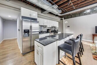 1811 S Wabash Ave in Chicago, IL - Building Photo - Building Photo