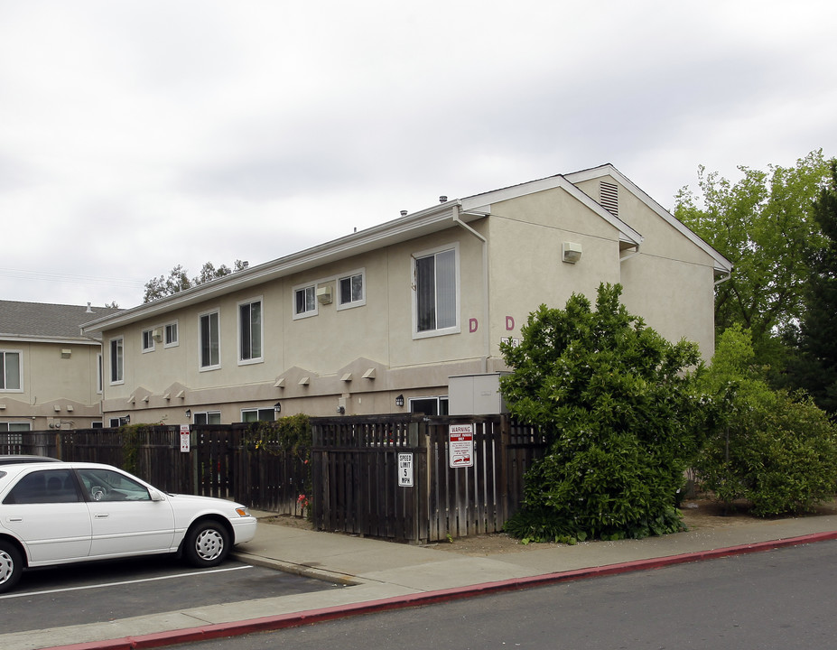 Kennedy Estates in Sacramento, CA - Building Photo