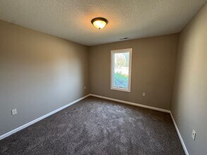 5830 Rothman Rd in Fort Wayne, IN - Building Photo - Building Photo