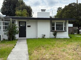 2598 Dixon Dr in Santa Clara, CA - Building Photo