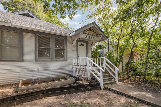 2112 McMillan Ave in Dallas, TX - Building Photo