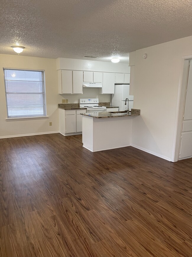 property at 3216 Matthews Dr