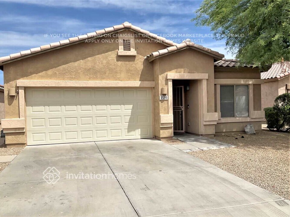 774 E Drifter Pl in San Tan Valley, AZ - Building Photo