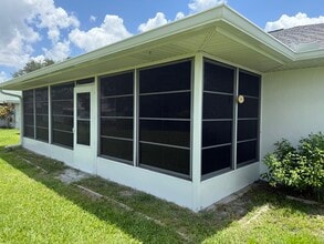 2220 Jackson Heights Dr in Sebring, FL - Foto de edificio - Building Photo