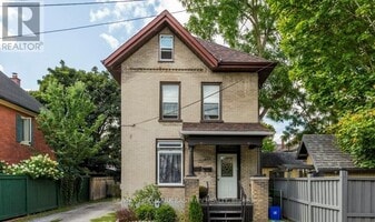 279 William St in Peterborough, ON - Building Photo