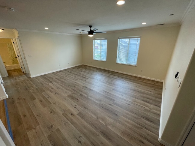 property at 3812 E Rock Creek Rd