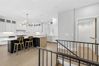 5133 Fifth Ave in Pittsburgh, PA - Building Photo - Building Photo