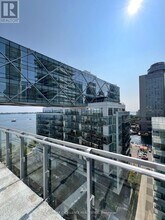 29 Queens Quay E in Toronto, ON - Building Photo - Building Photo