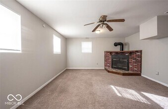 8830 E 35th St in Indianapolis, IN - Building Photo - Building Photo