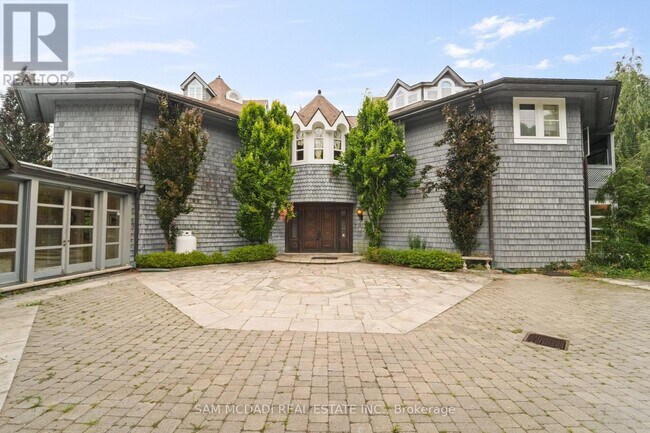 9 Flaherty Ln in Caledon, ON - Building Photo - Building Photo