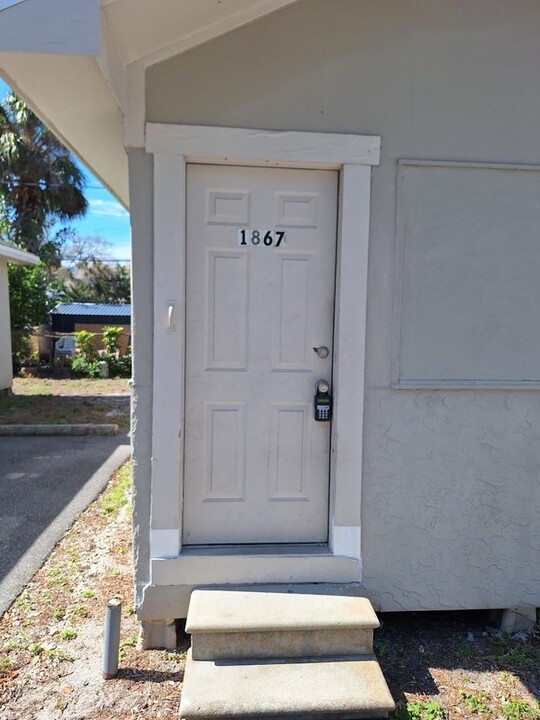 1867 29th Ave N in St. Petersburg, FL - Building Photo