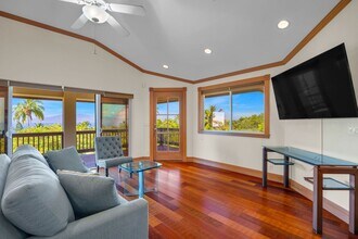 9 Huapala Pl in Lahaina, HI - Building Photo - Building Photo