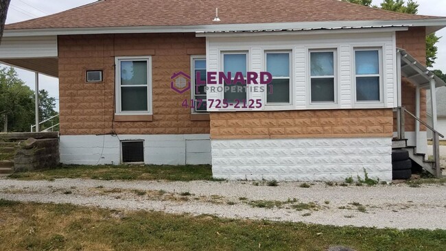 714 S Pike Ave, Unit 714 S Pike Ave #3 in Bolivar, MO - Building Photo - Building Photo