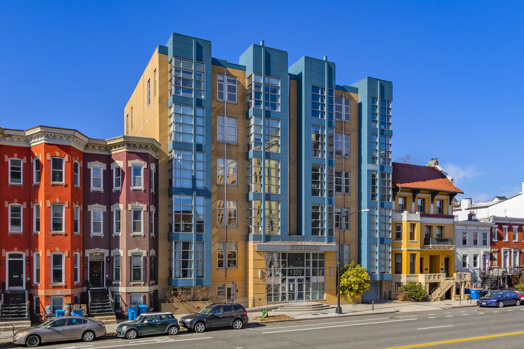 The Icon in Washington, DC - Building Photo