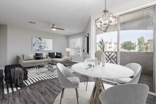 9550 E Thunderbird Rd, Unit 246 in Scottsdale, AZ - Building Photo