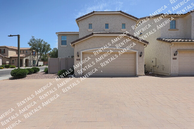 2205 W Le Marche Ave in Phoenix, AZ - Building Photo - Building Photo