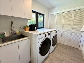 815 Valencia Ave in Coral Gables, FL - Building Photo - Building Photo