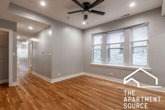 4450 N Sheridan Rd-Unit -2 in Chicago, IL - Foto de edificio - Building Photo