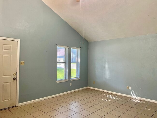 property at 2521 S Pearland Ave
