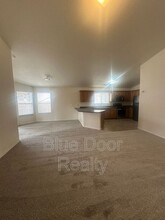 380 Whispering Meadows Dr in Rio Rancho, NM - Building Photo - Building Photo