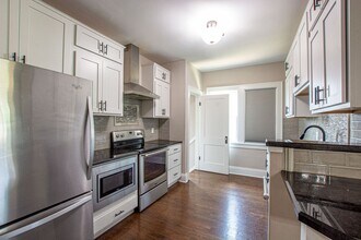 311 N 36th Ave in Omaha, NE - Building Photo - Building Photo