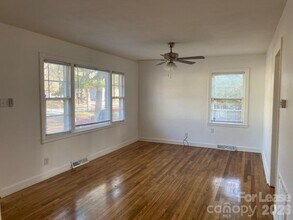 307 S Merritt Ave in Salisbury, NC - Building Photo - Building Photo