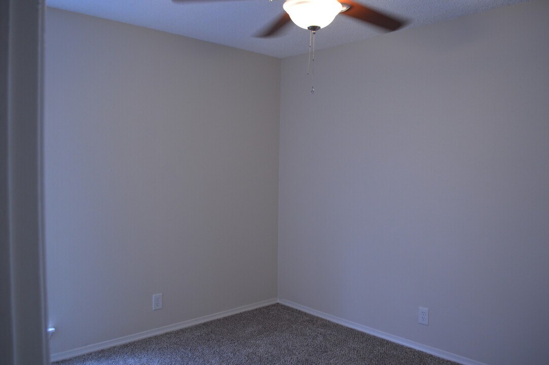 7510 Old Spanish Trail in Live Oak, TX - Building Photo