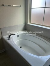 3228 Samson Dr in Lorena, TX - Building Photo - Building Photo