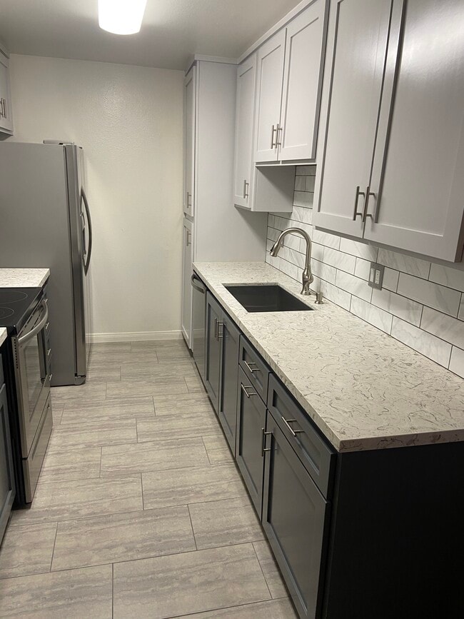 property at 3565 Linden Ave