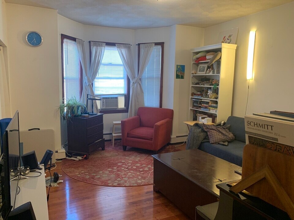 63 Webster Ave in Somerville, MA - Building Photo