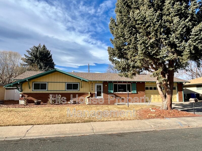 2009 Dotsero Ave in Loveland, CO - Building Photo