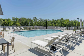 The Cottages at New Hampstead in Savannah, GA - Foto de edificio - Building Photo