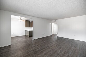Rancho Del Monte in Anaheim, CA - Building Photo - Interior Photo