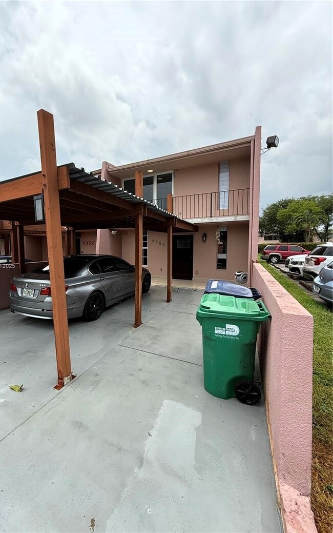 property at 6350 SW 139th Ct