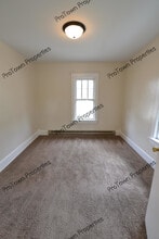411 Krakar Ave, Unit 2E in Joliet, IL - Building Photo - Building Photo