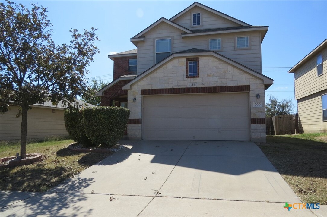 200 W Gemini Ln in Killeen, TX - Foto de edificio