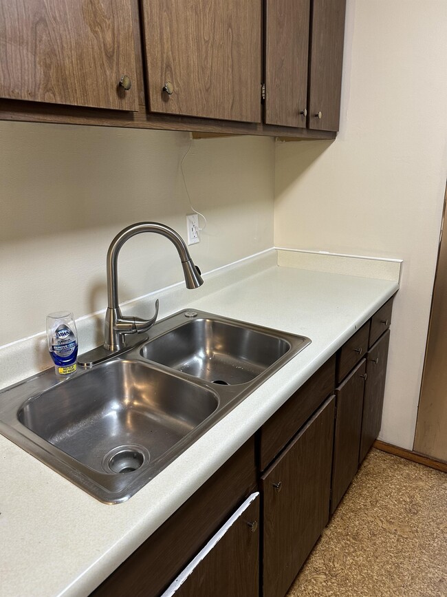 6626 N Bourbon St in Milwaukee, WI - Building Photo - Building Photo