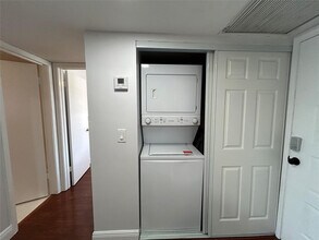 2391 NW 89th Dr in Coral Springs, FL - Building Photo - Building Photo