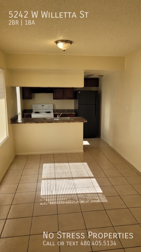 5242 W Willetta St in Phoenix, AZ - Building Photo - Building Photo
