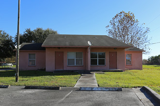 Doveland Villas Apartments in Pahokee, FL - Building Photo - Building Photo