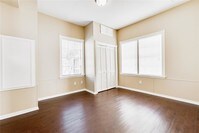 519 Northwood St photo'