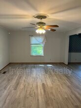 5801 Ridgewood Rd in Knoxville, TN - Building Photo - Building Photo